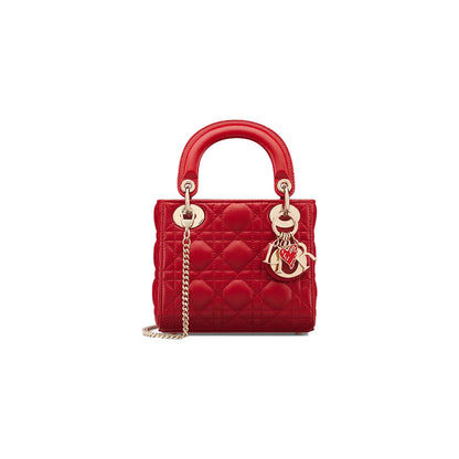 CHRISTIAN DIOR
