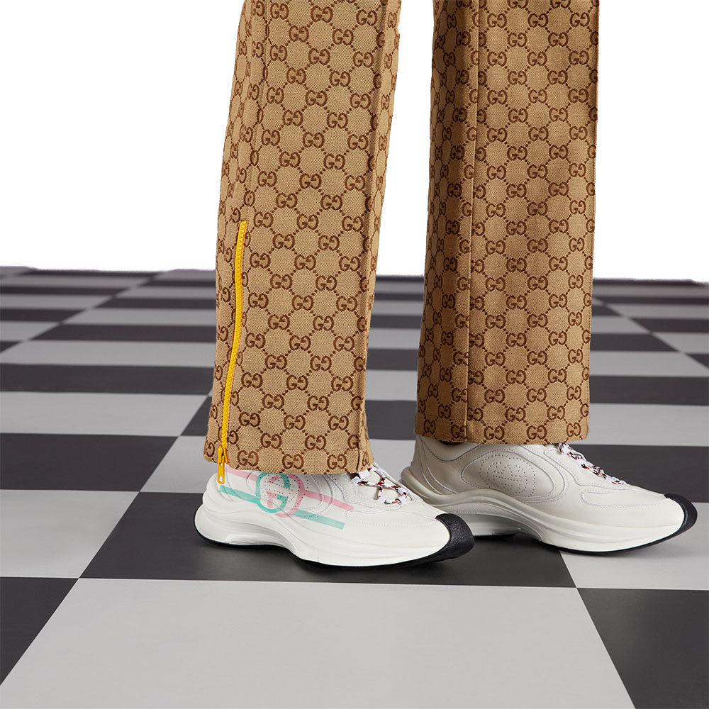 GUCCI.