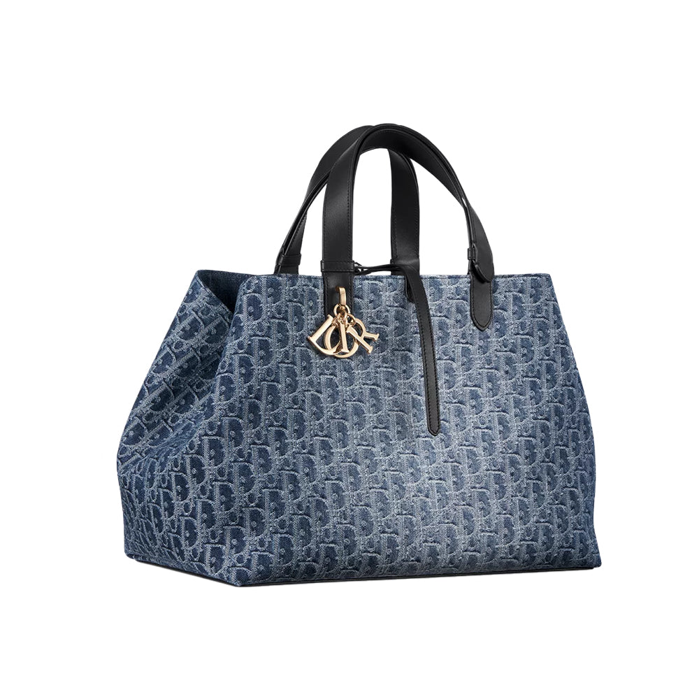 CHRISTIAN DIOR