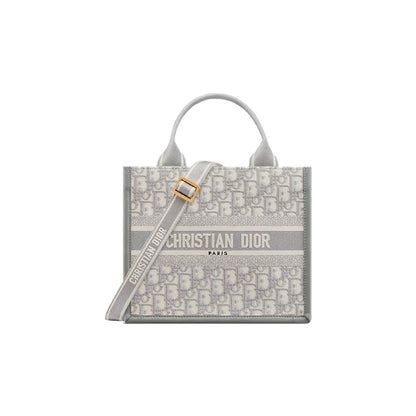 CHRISTIAN DIOR