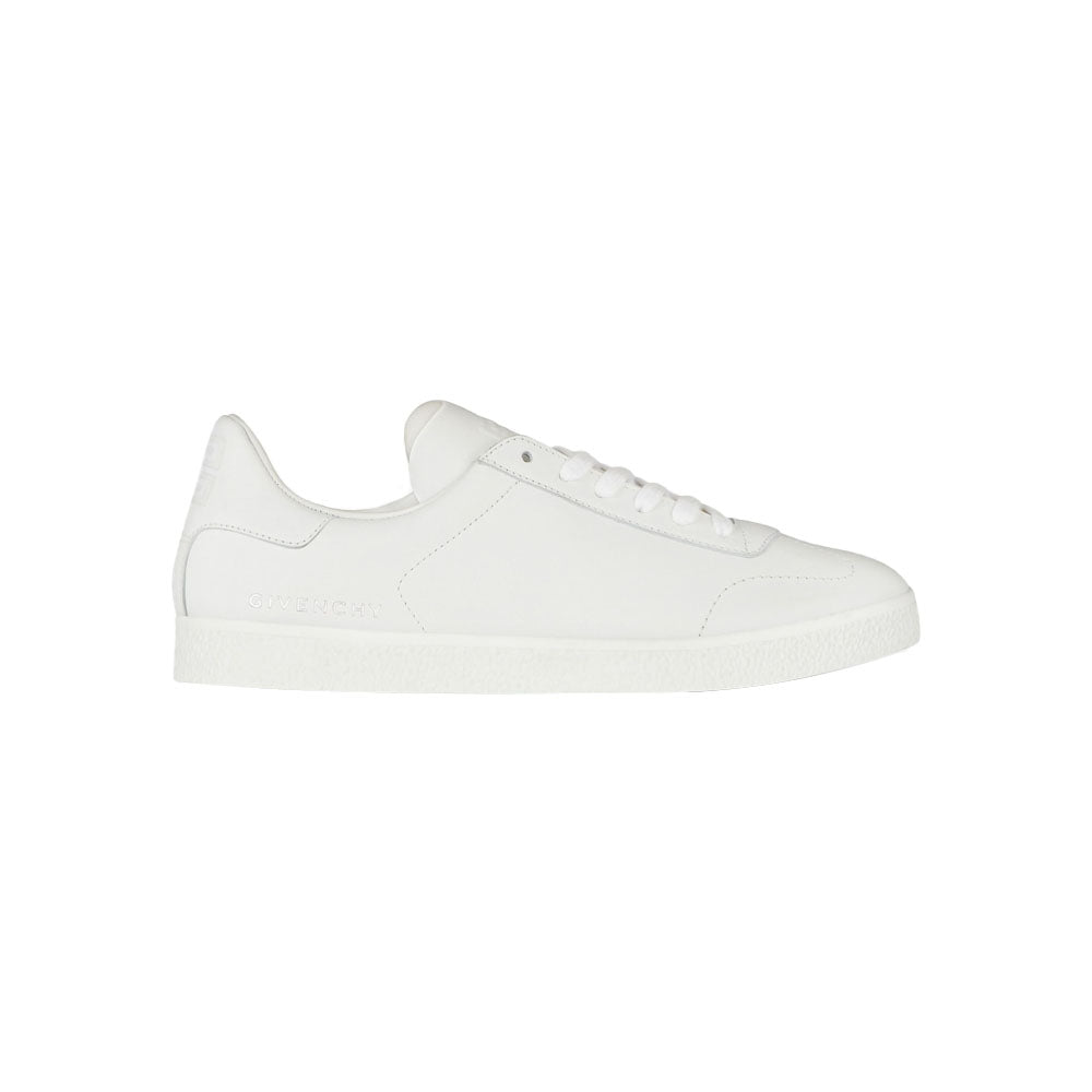 GIVENCHY