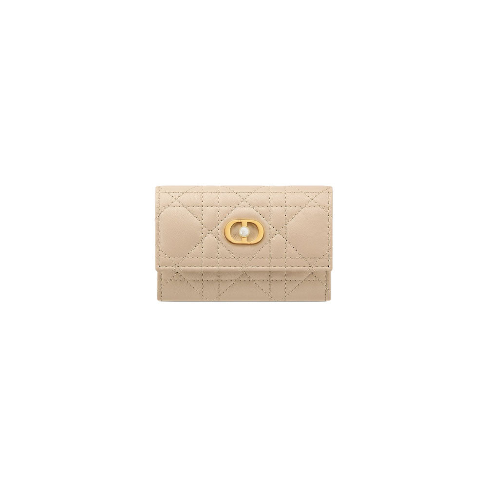 CHRISTIAN DIOR