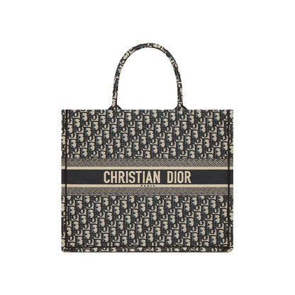 CHRISTIAN DIOR