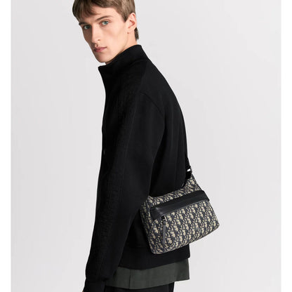 CHRISTIAN DIOR