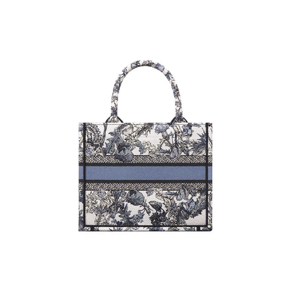 CHRISTIAN DIOR