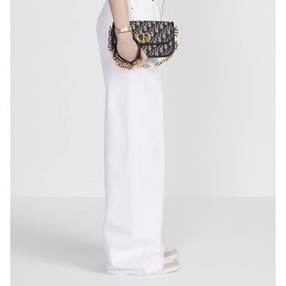 CHRISTIAN DIOR