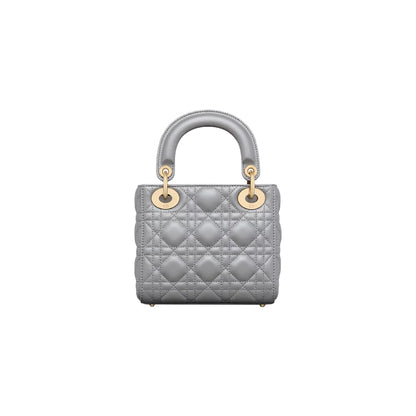 CHRISTIAN DIOR