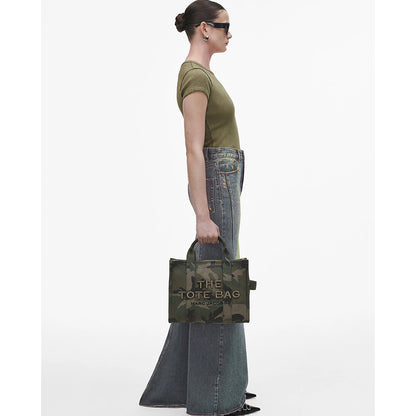 MARC JACOBS