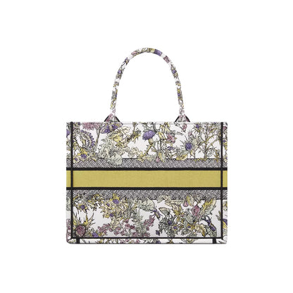 CHRISTIAN DIOR