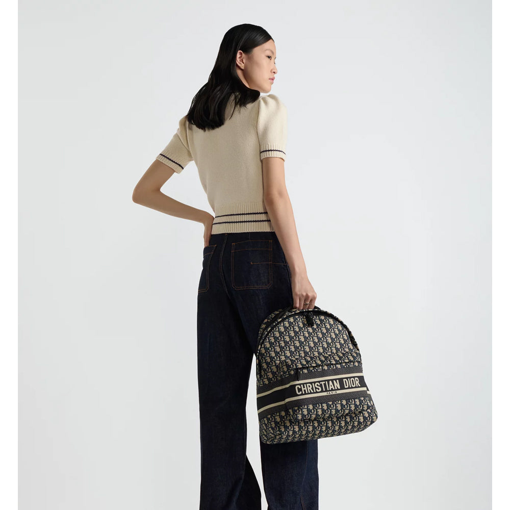 CHRISTIAN DIOR
