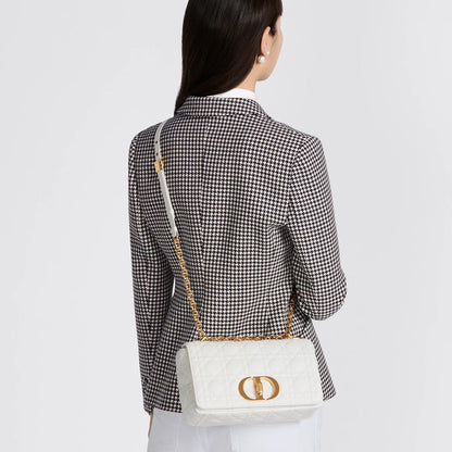 CHRISTIAN DIOR