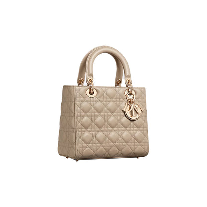 CHRISTIAN DIOR