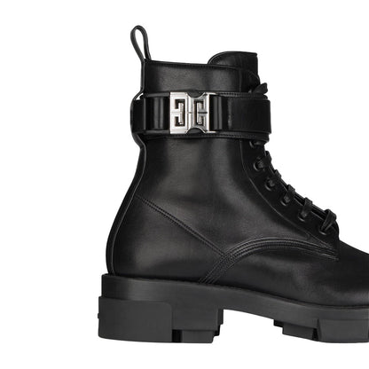 GIVENCHY