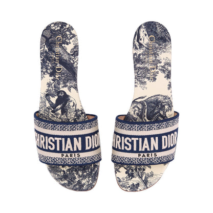 CHRISTIAN DIOR