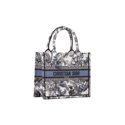 CHRISTIAN DIOR