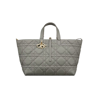 CHRISTIAN DIOR