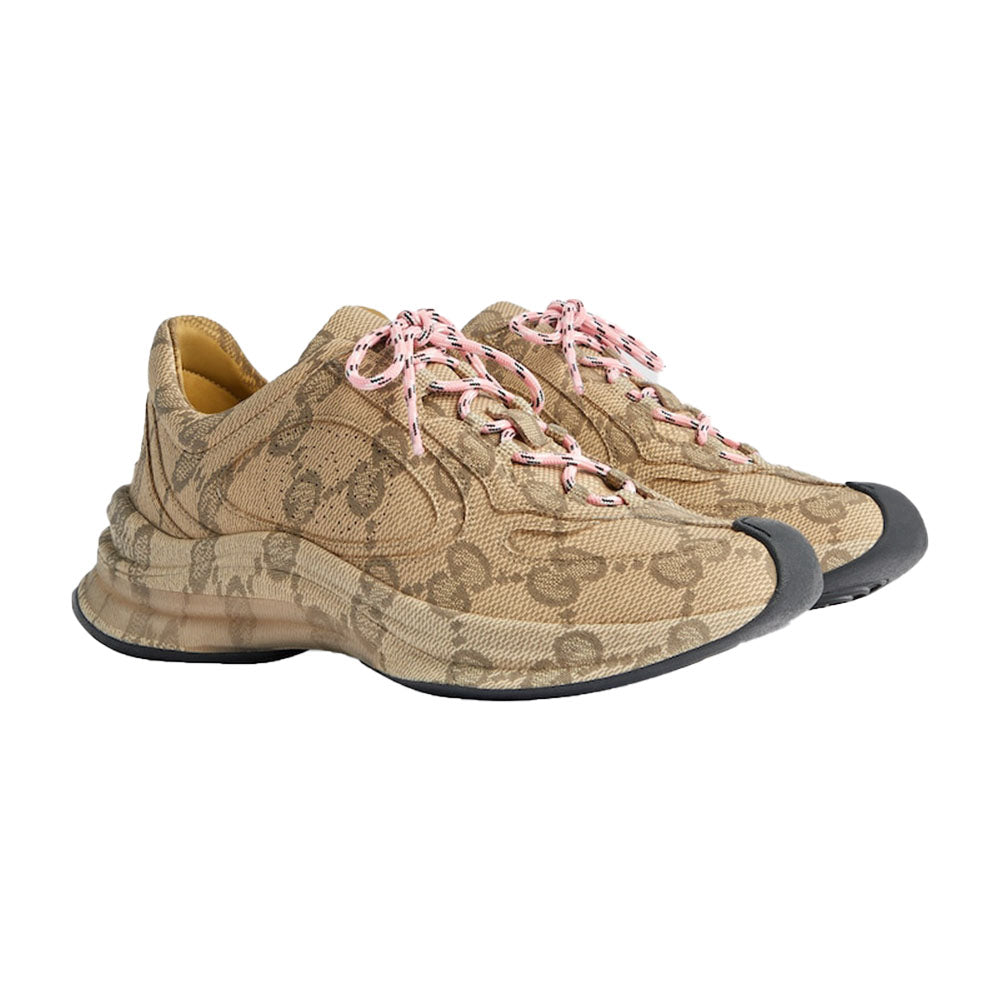 GUCCI.
