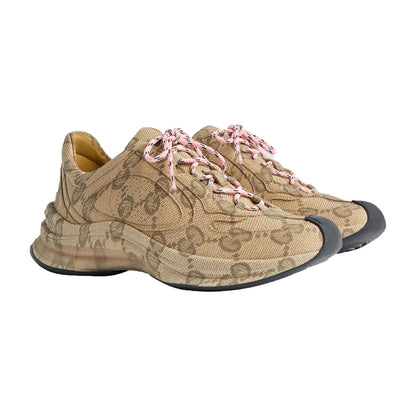 GUCCI.