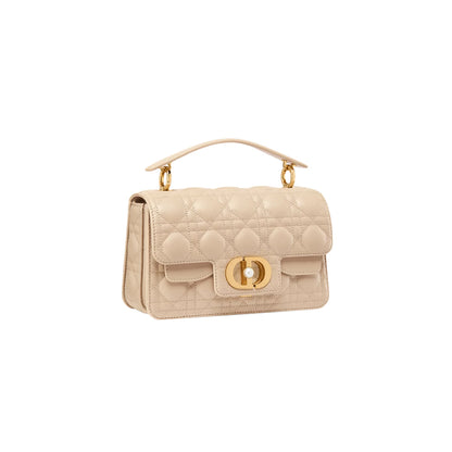 CHRISTIAN DIOR