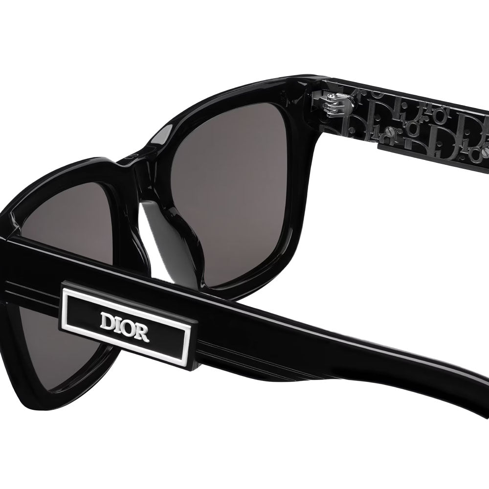 CHRISTIAN DIOR