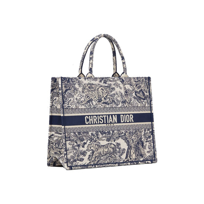 CHRISTIAN DIOR