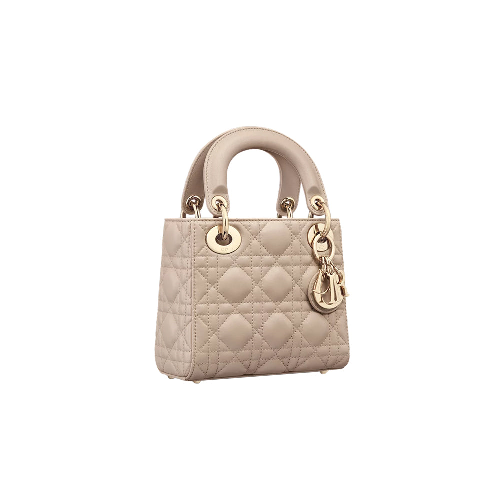 CHRISTIAN DIOR
