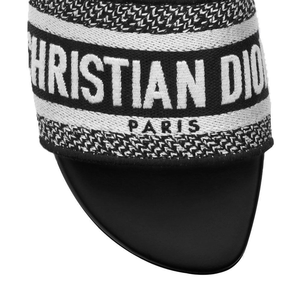 CHRISTIAN DIOR