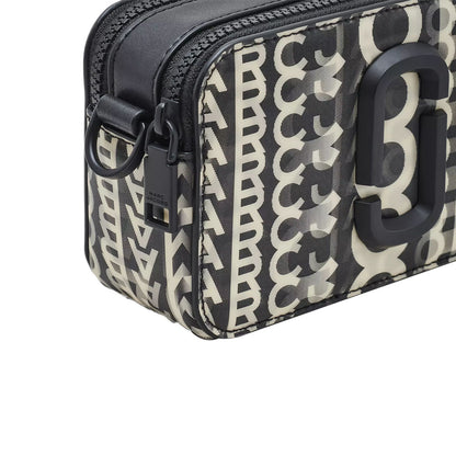 MARC JACOBS