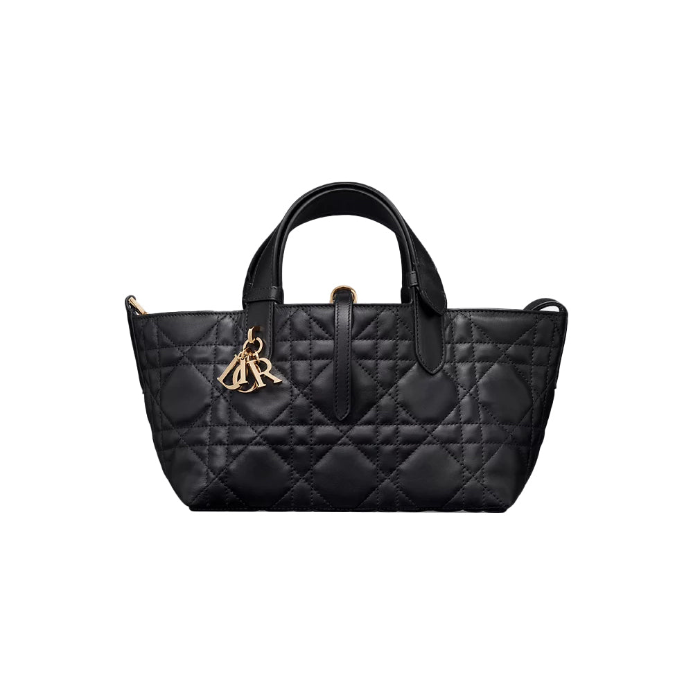 CHRISTIAN DIOR