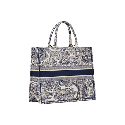 CHRISTIAN DIOR