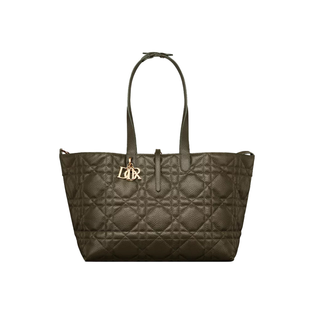 CHRISTIAN DIOR