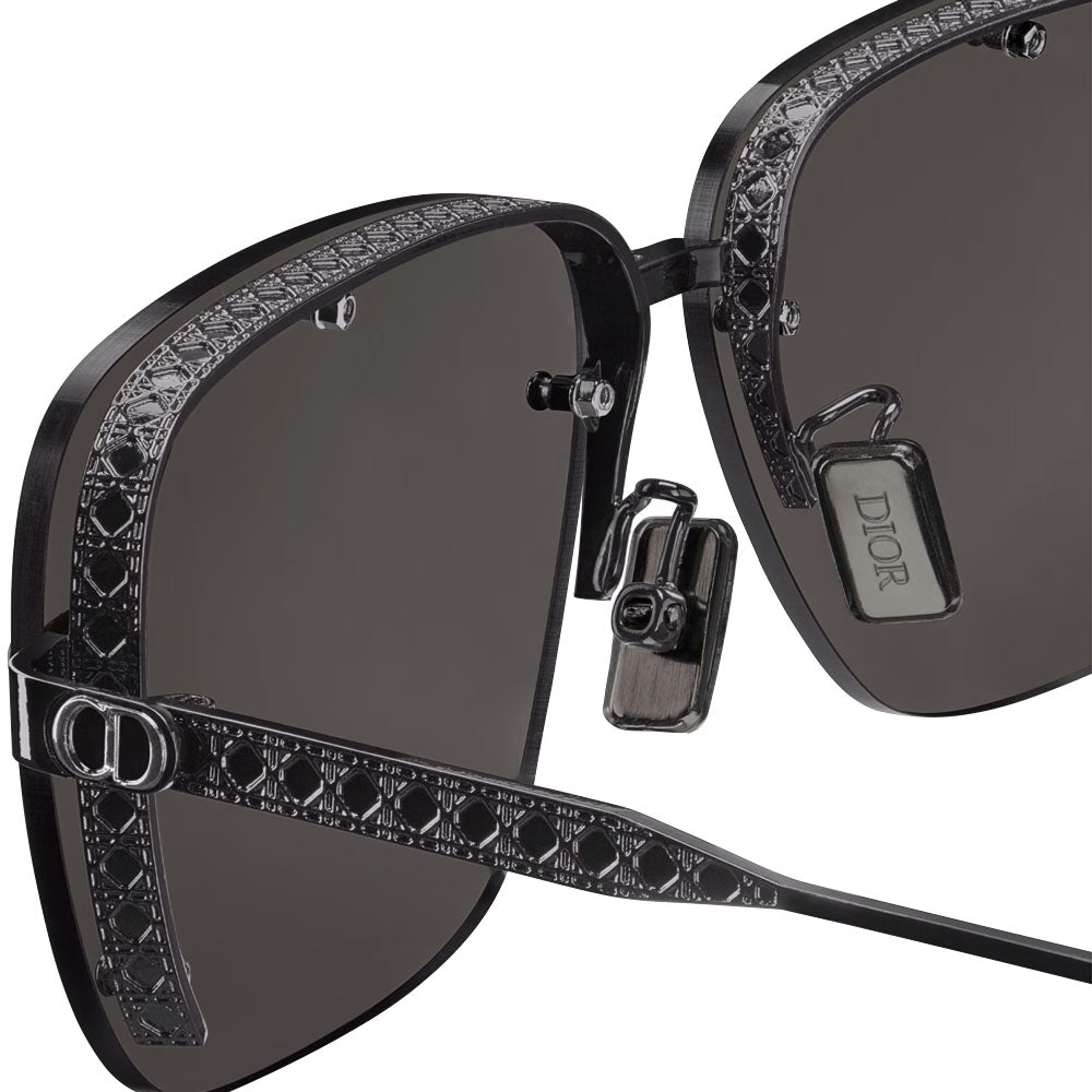 CHRISTIAN DIOR