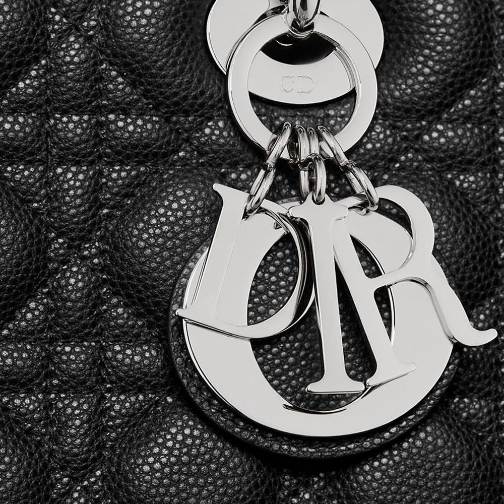 CHRISTIAN DIOR