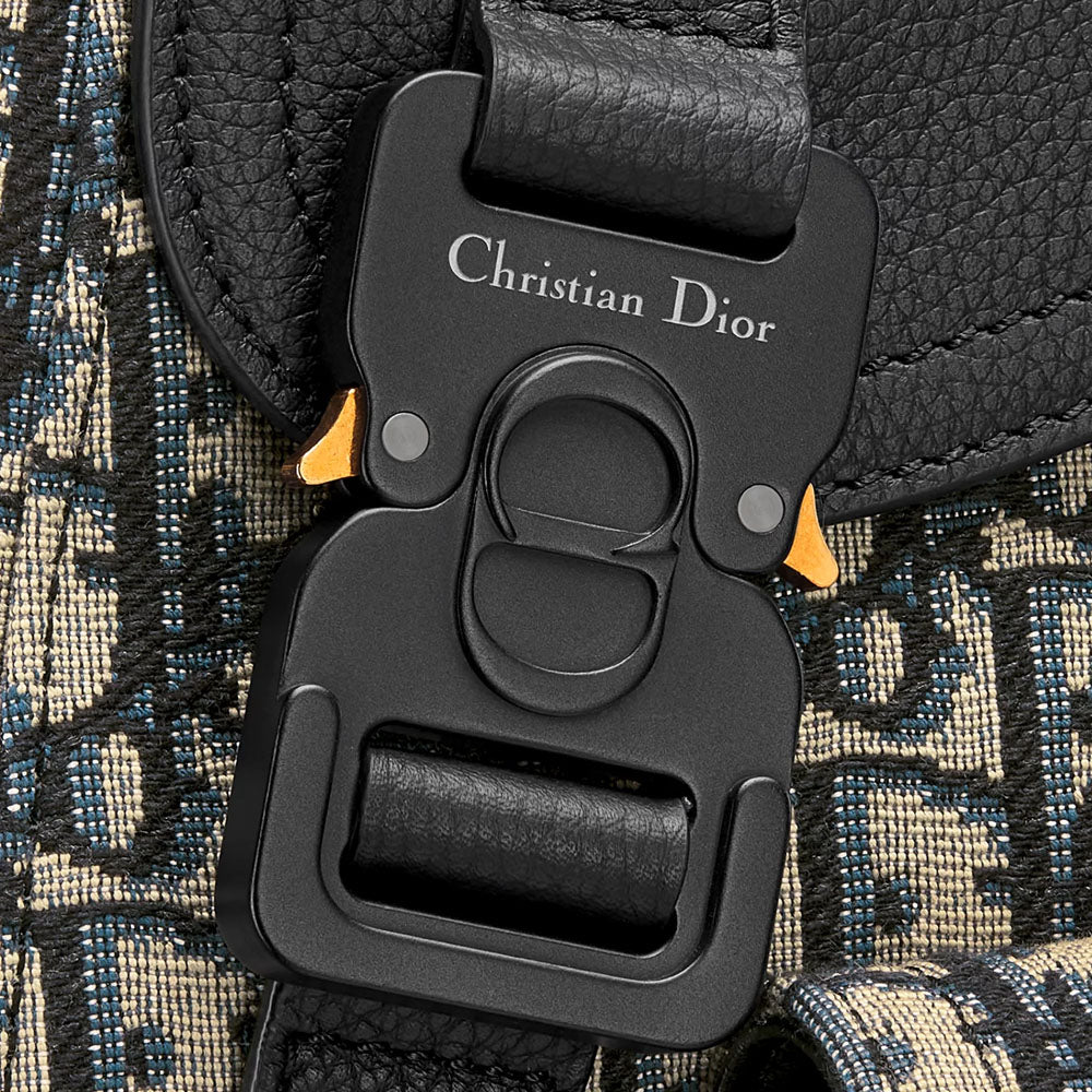CHRISTIAN DIOR