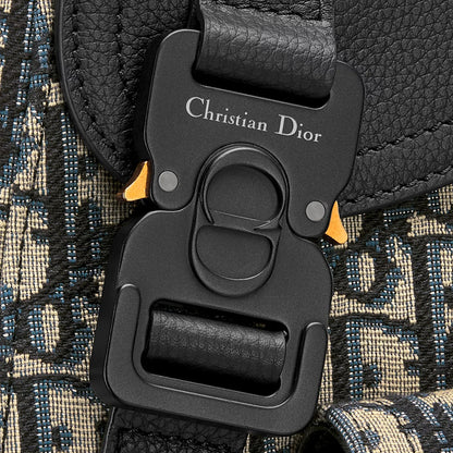 CHRISTIAN DIOR