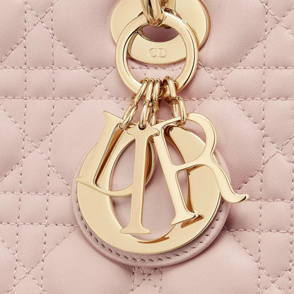 CHRISTIAN DIOR