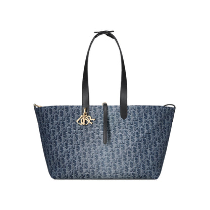 CHRISTIAN DIOR