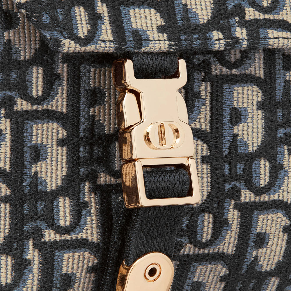 CHRISTIAN DIOR