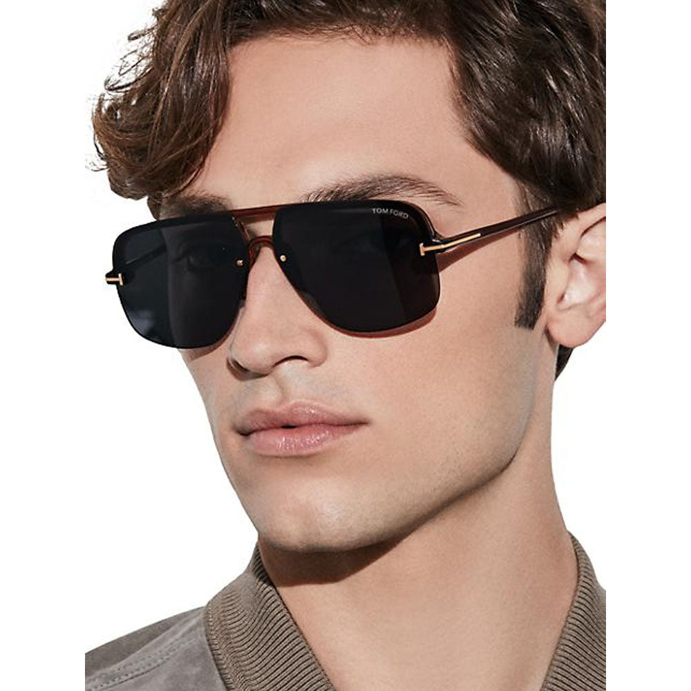 TOM FORD