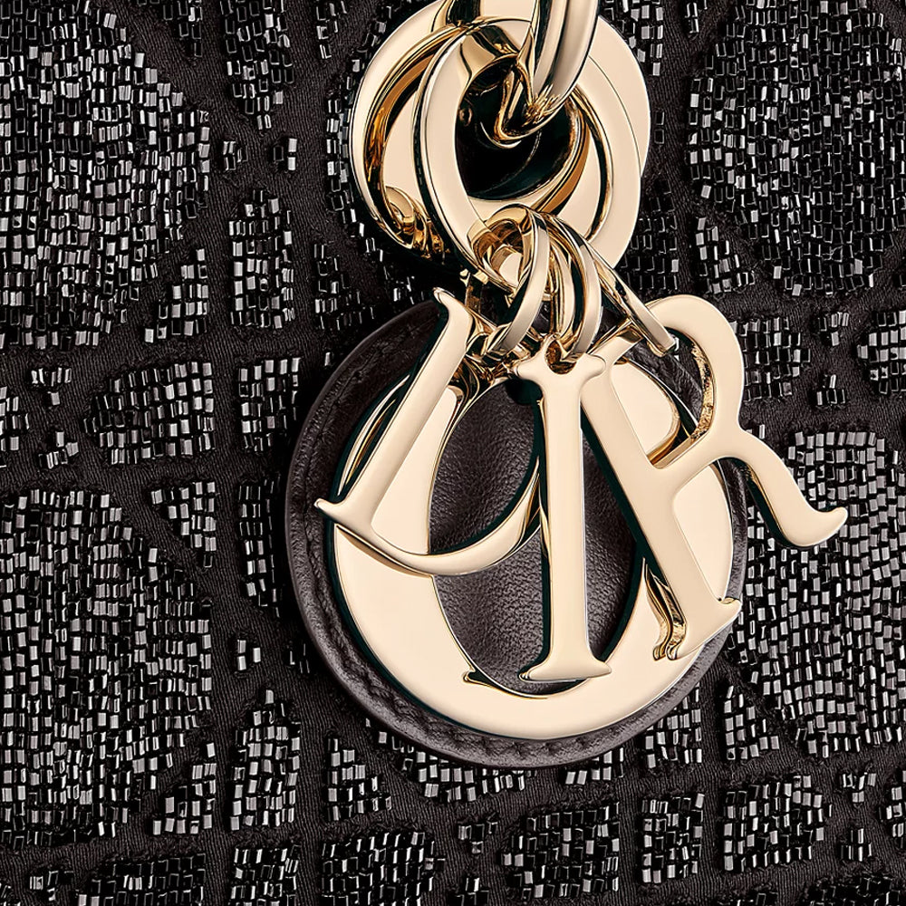 CHRISTIAN DIOR