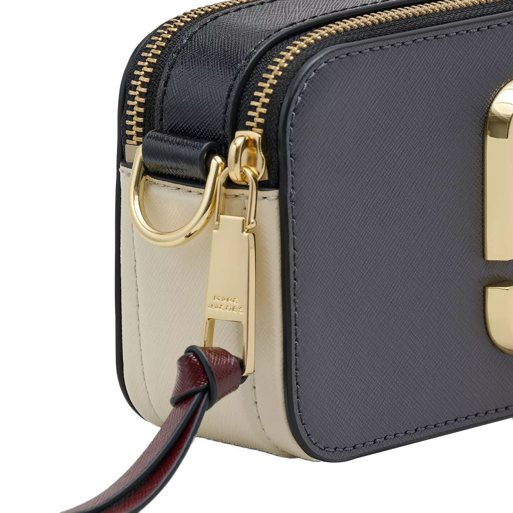 MARC JACOBS