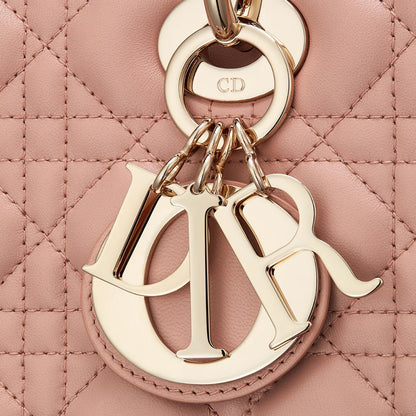 CHRISTIAN DIOR