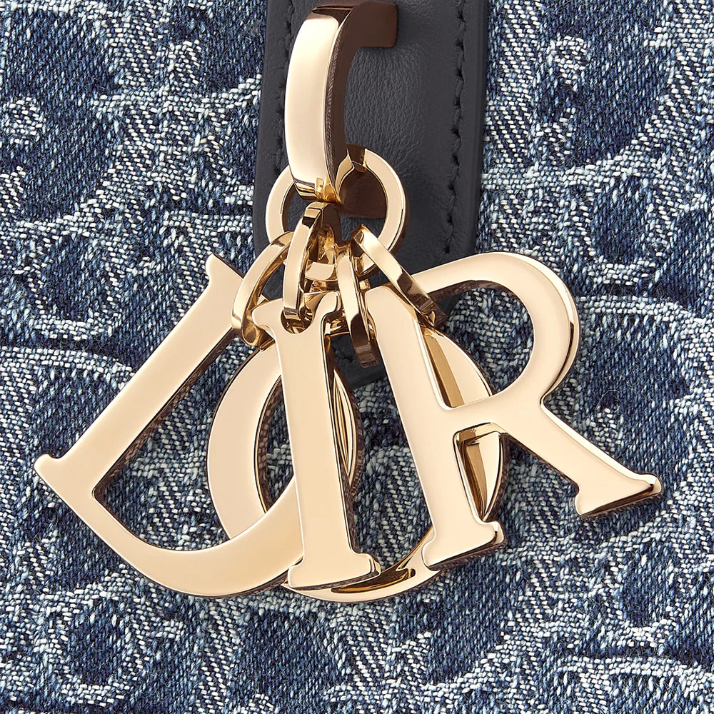 CHRISTIAN DIOR