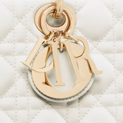 CHRISTIAN DIOR
