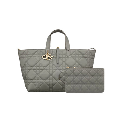 CHRISTIAN DIOR