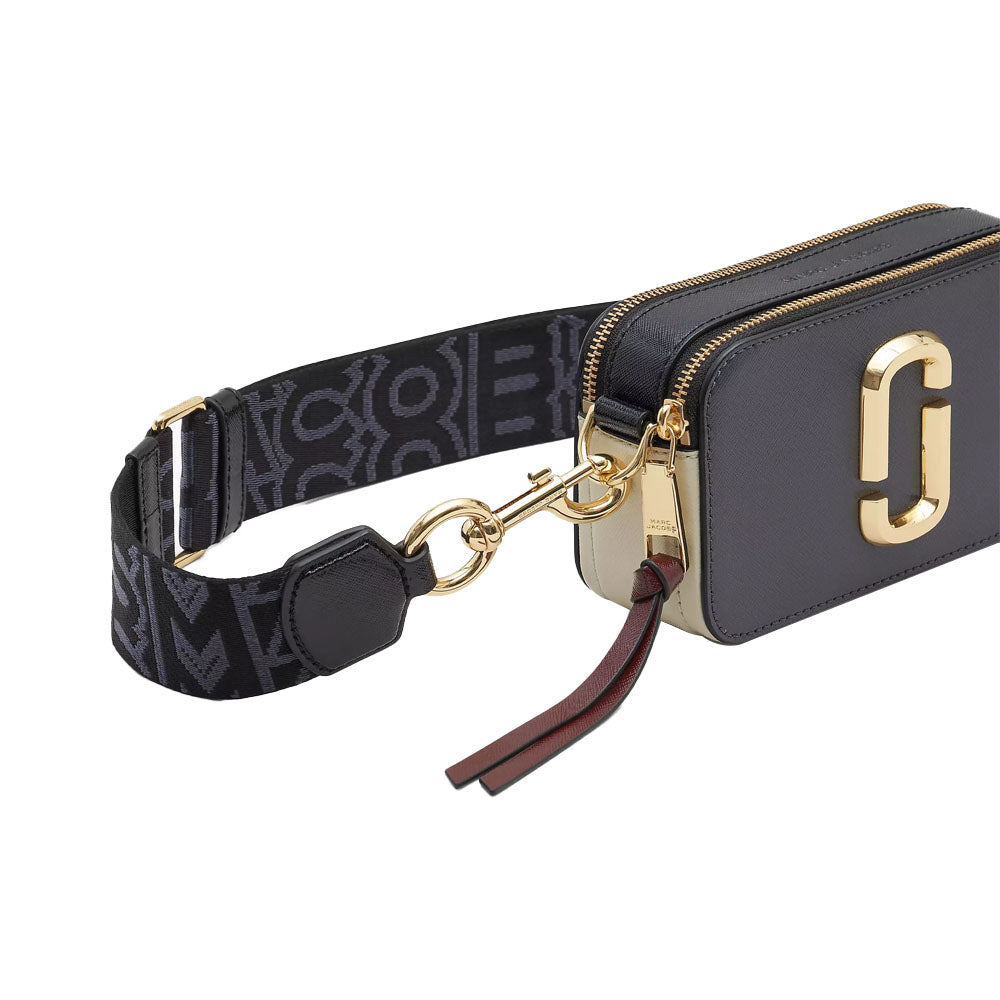 MARC JACOBS