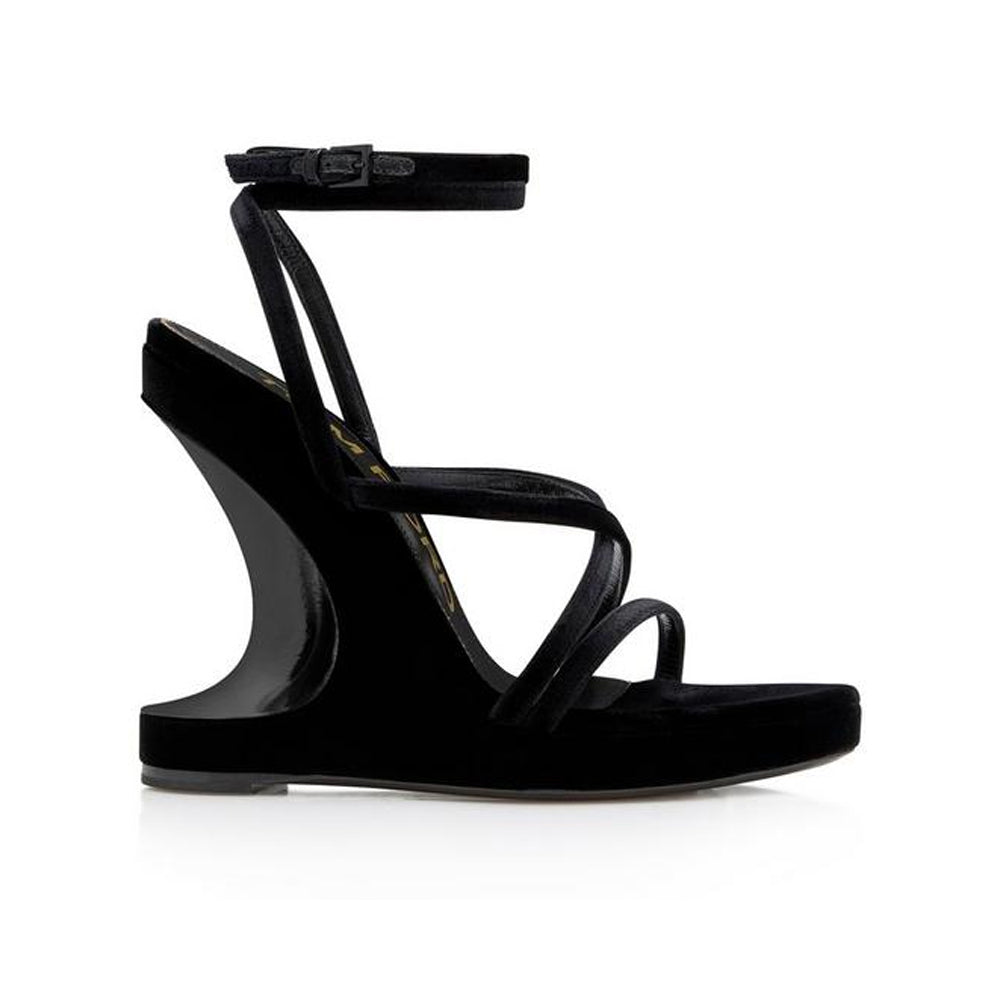 TOM FORD