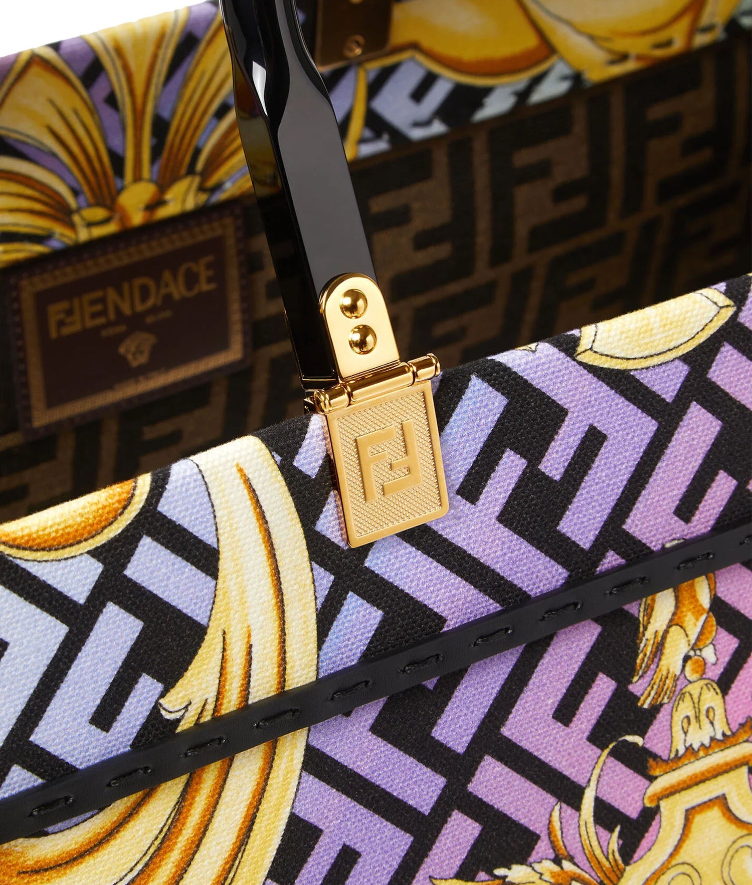 VERSACE