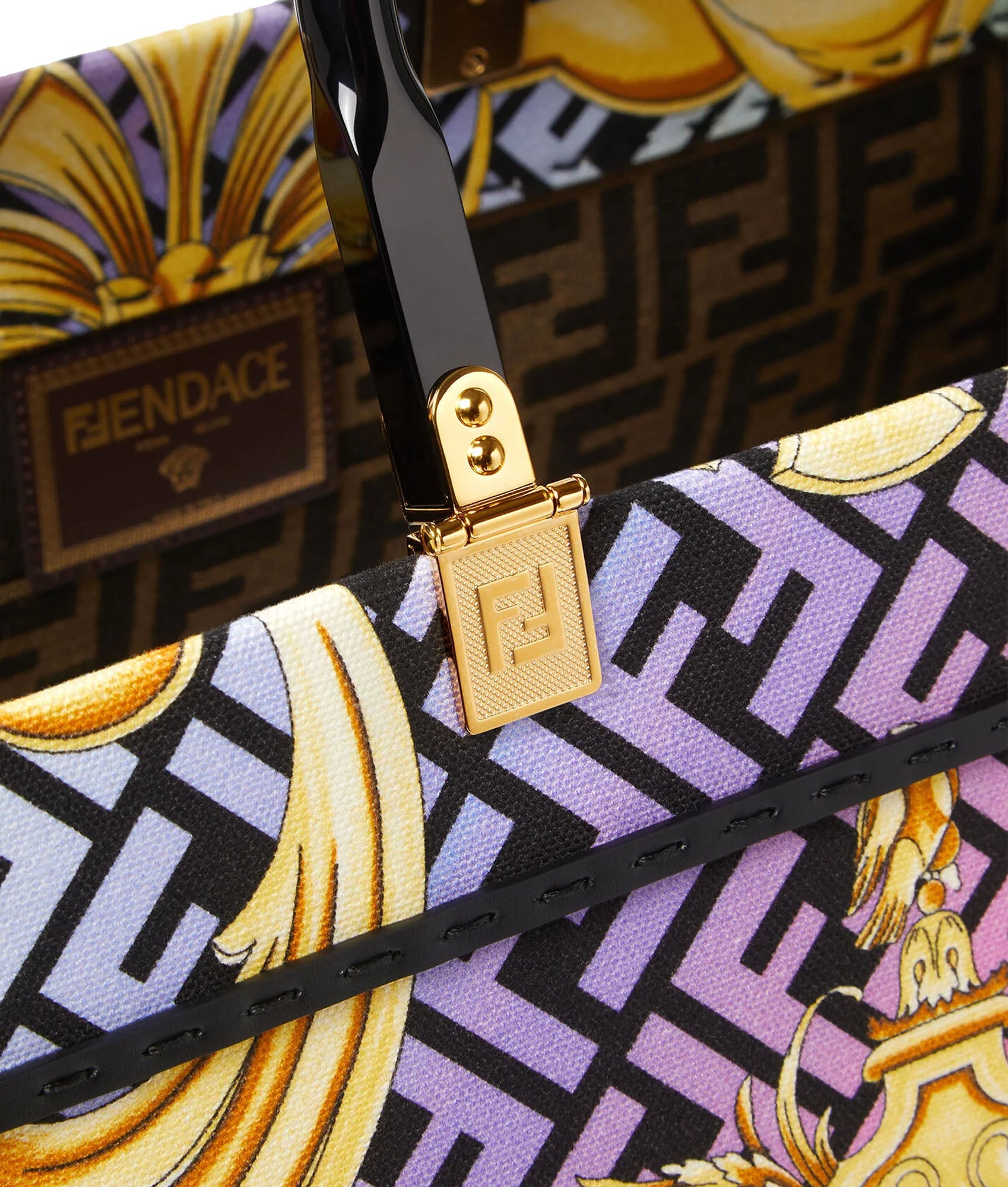 VERSACE