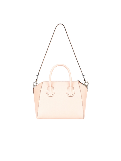 GIVENCHY